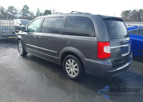 2015 Chrysler Town & Country Touring z USA, uszkodzony, nr VIN 2C4RC1BG1FR626332